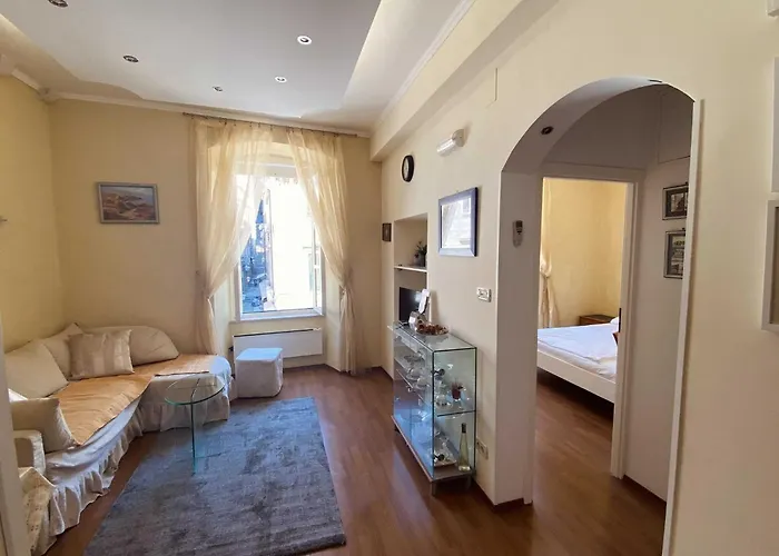 Апартаменты Tomasovi Old Town - One-bedroom *